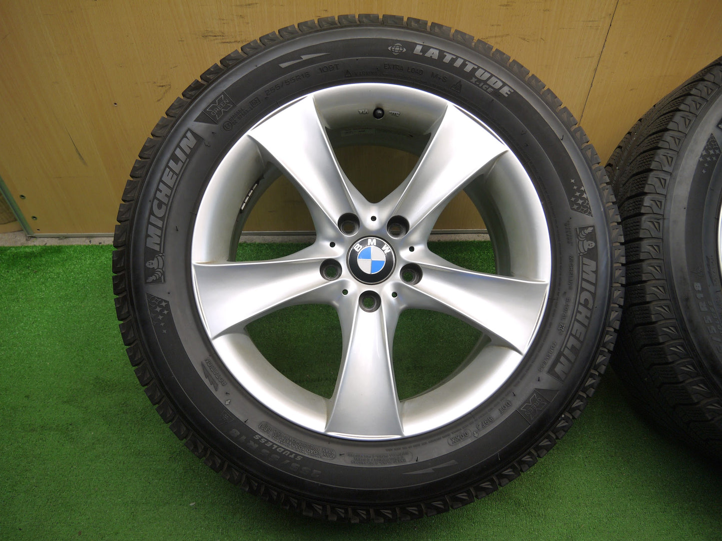 [送料無料]4本価格★BMW X5 純正 255/55R18 スタッドレス ミシュラン LATITUDE X-ICE 18インチ PCD120/5H★2091406アス