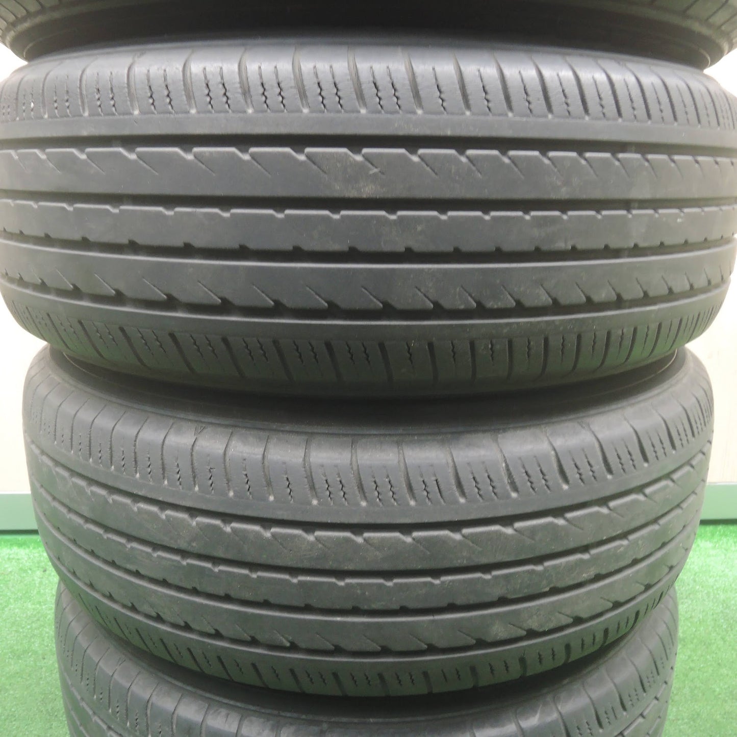 [送料無料]バリ溝！8.5分★トヨタ 50系 プリウス 純正 195/65R15 トーヨー ナノエナジー J59 15インチ PCD100/5H★3103004SYノ