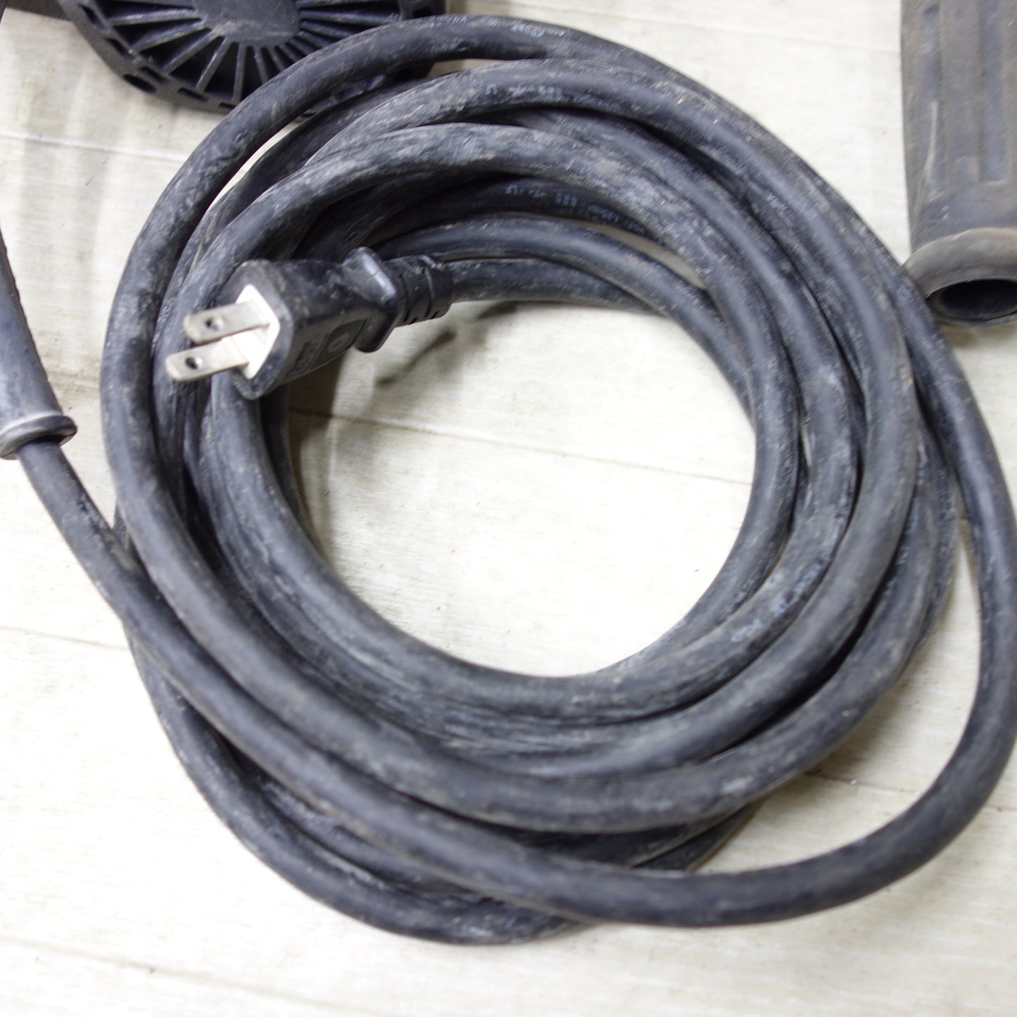 [送料無料] ◆makita マキタ 電動ハンマ HM0860C ハツリ 電動工具 100V◆