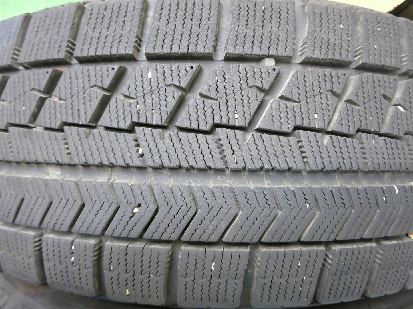 [送料無料]バリ溝！20年！キレイ！9分★スタッドレス 195/65R15 ブリヂストン ブリザック VRX BALMINUM バルミナ 15インチ PCD114.3/5H★2112802Hス