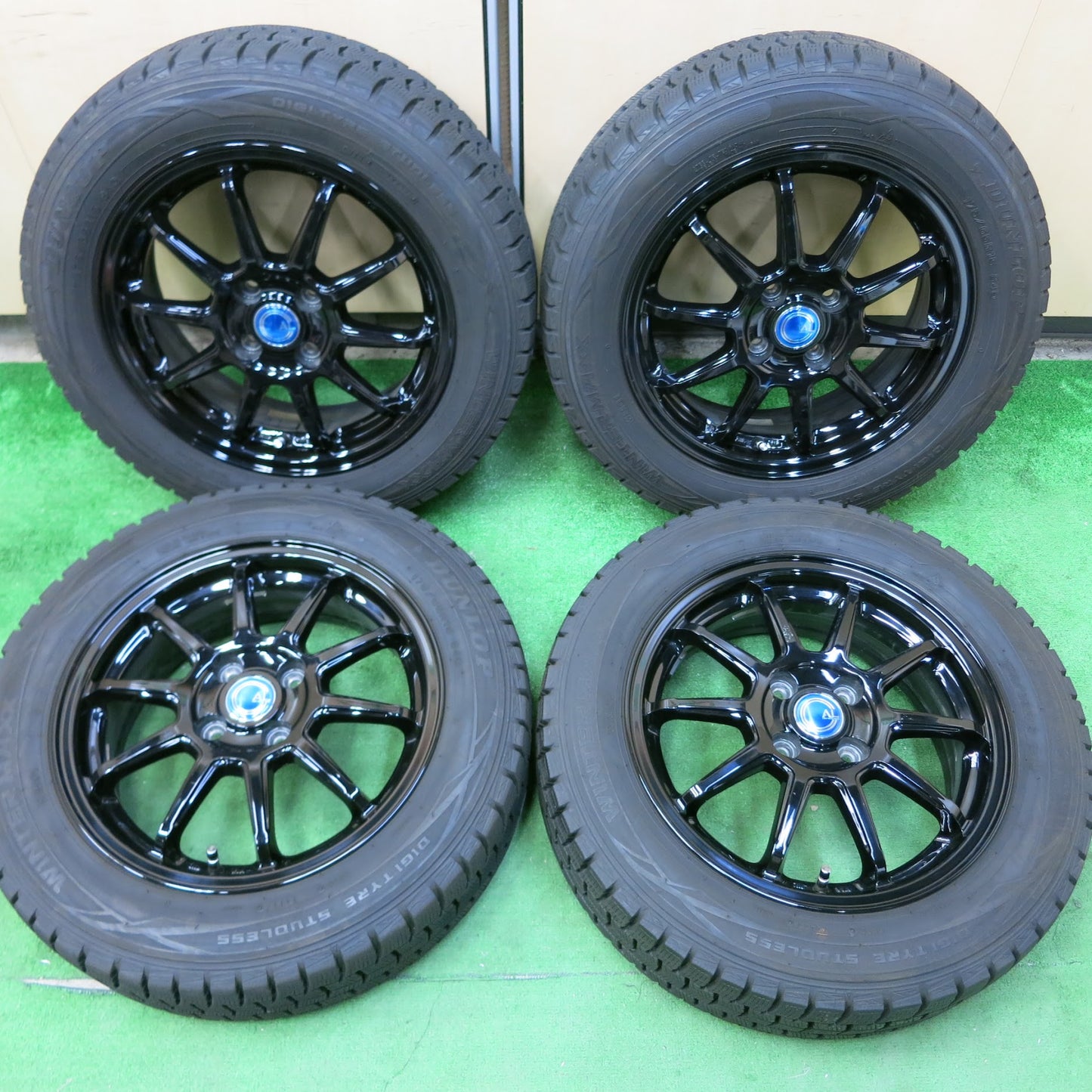 [送料無料]バリ溝！キレイ！9.5分★スタッドレス 175/65R15 ダンロップ ウインターマックス WM01 AL 社外 アルミ 15インチ PCD100/4H★3062704ヒス