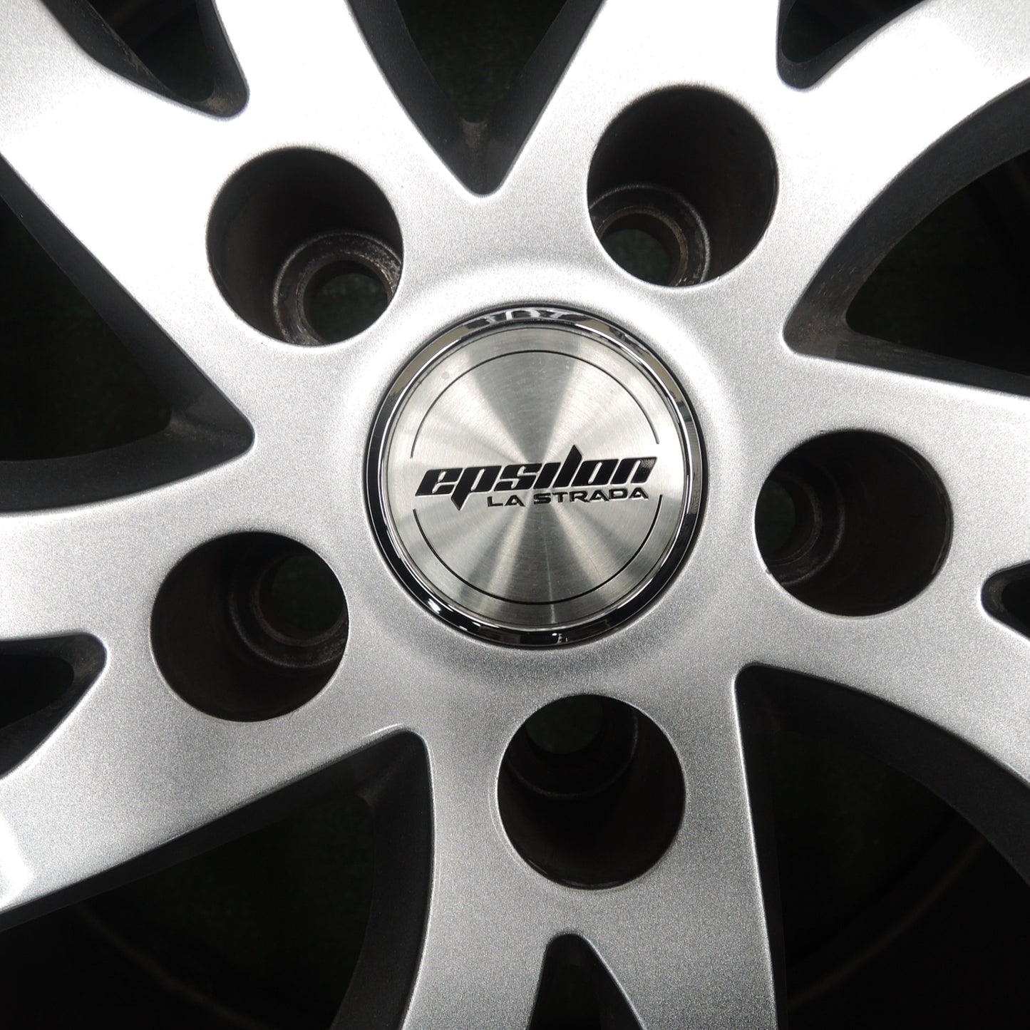 *送料無料* バリ溝！20年！キレイ！9分★スタッドレス 225/65R17 ピレリ アイスアシンメトリコ プラス epsdon LA STRADA PCD114.3/5H★4030107TNス