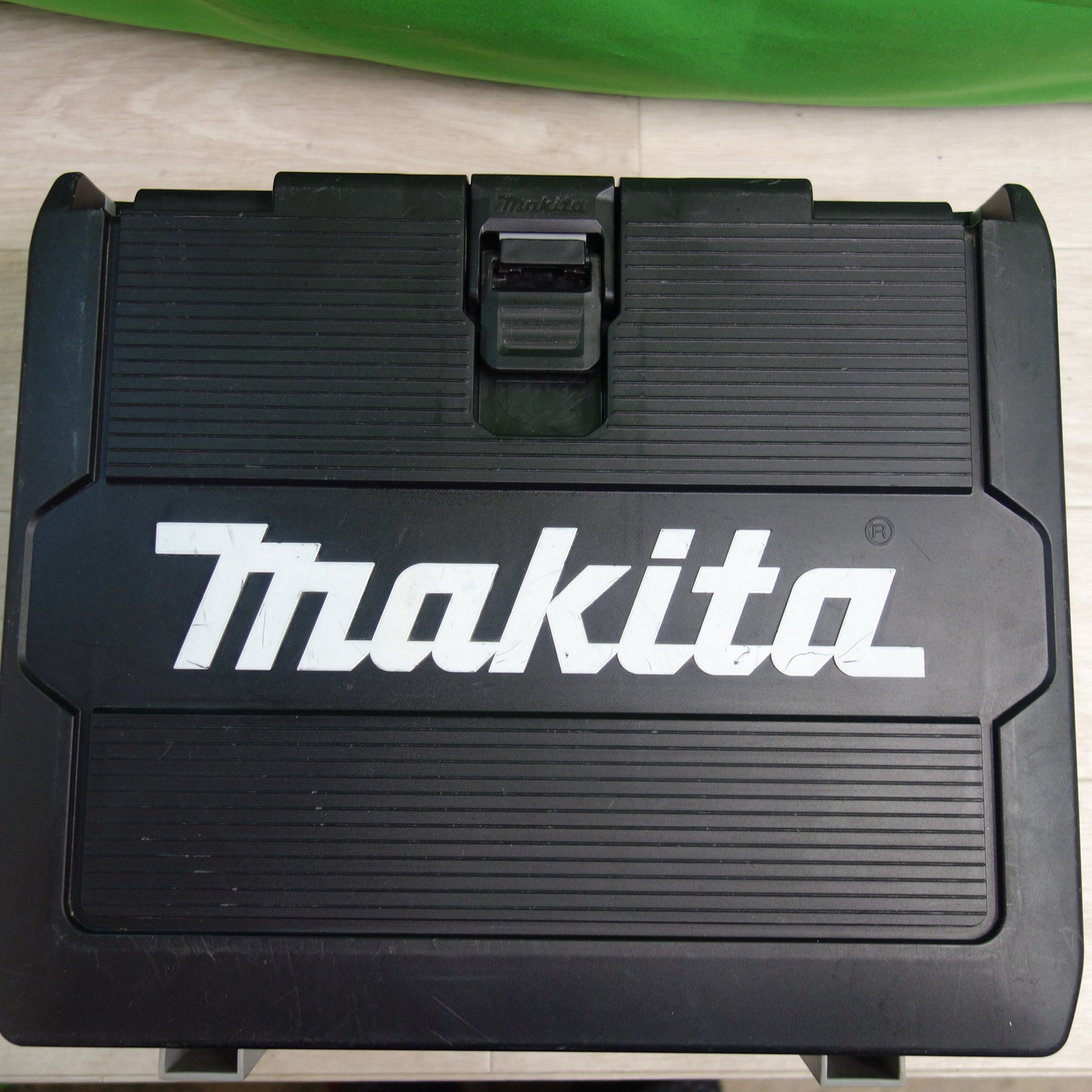 *送料無料*バッテリー2個！付属品付き☆マキタ 充電式 インパクトドライバ TD171D 電動 工具 6.0Ah 18V 充電器 DC18RF☆