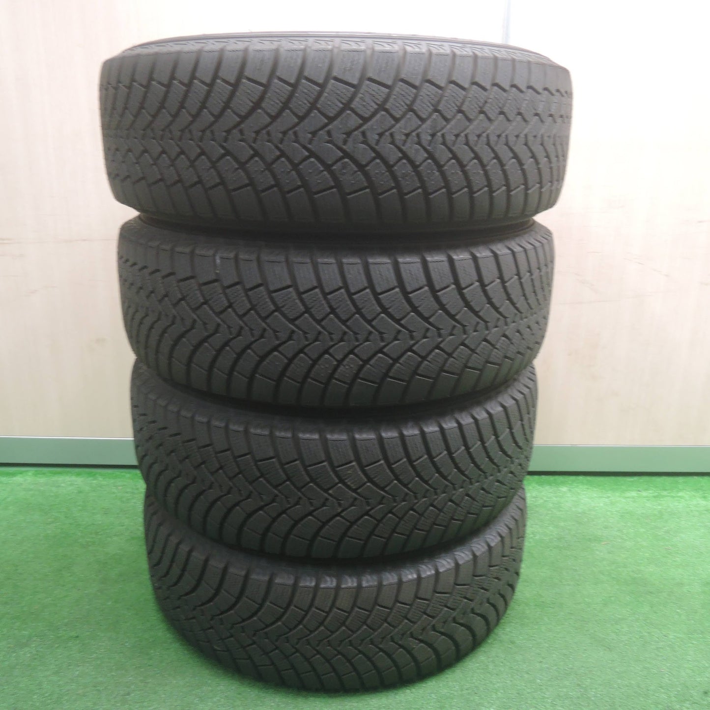[送料無料]超バリ溝！キレイ！ほぼ10分★スタッドレス 195/65R15 ファルケン エスピア W-ACE weds ウェッズ 15インチ PCD114.3/5H★3101902SYス