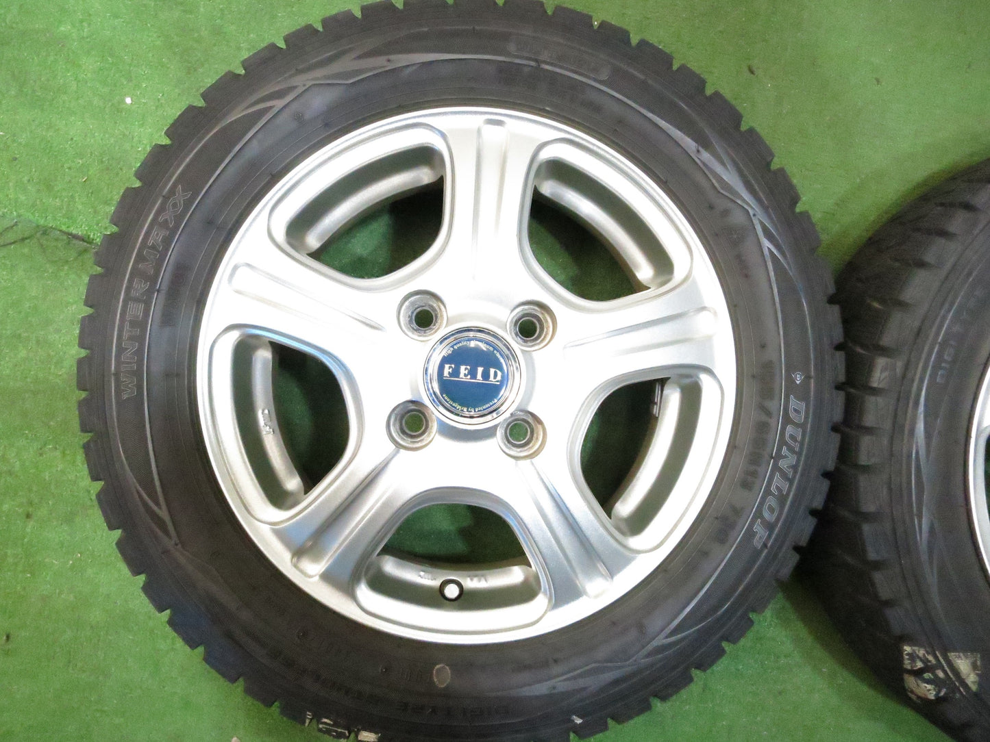 [送料無料]バリ溝！キレイ！9分★スタッドレス 155/65R13 ダンロップ ウインターマックス WM01 FEID 13インチ PCD100/4H★3011804Hス