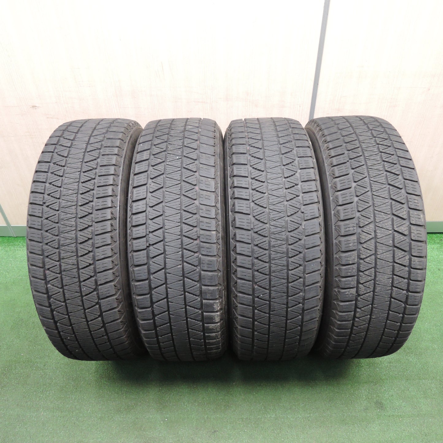 *送料無料* 4本価格！21年★スタッドレス 225/65R17 ブリヂストン ブリザック DM-V3 Laffite ラフィット 17インチ PCD114.3/5H★4021304TNス