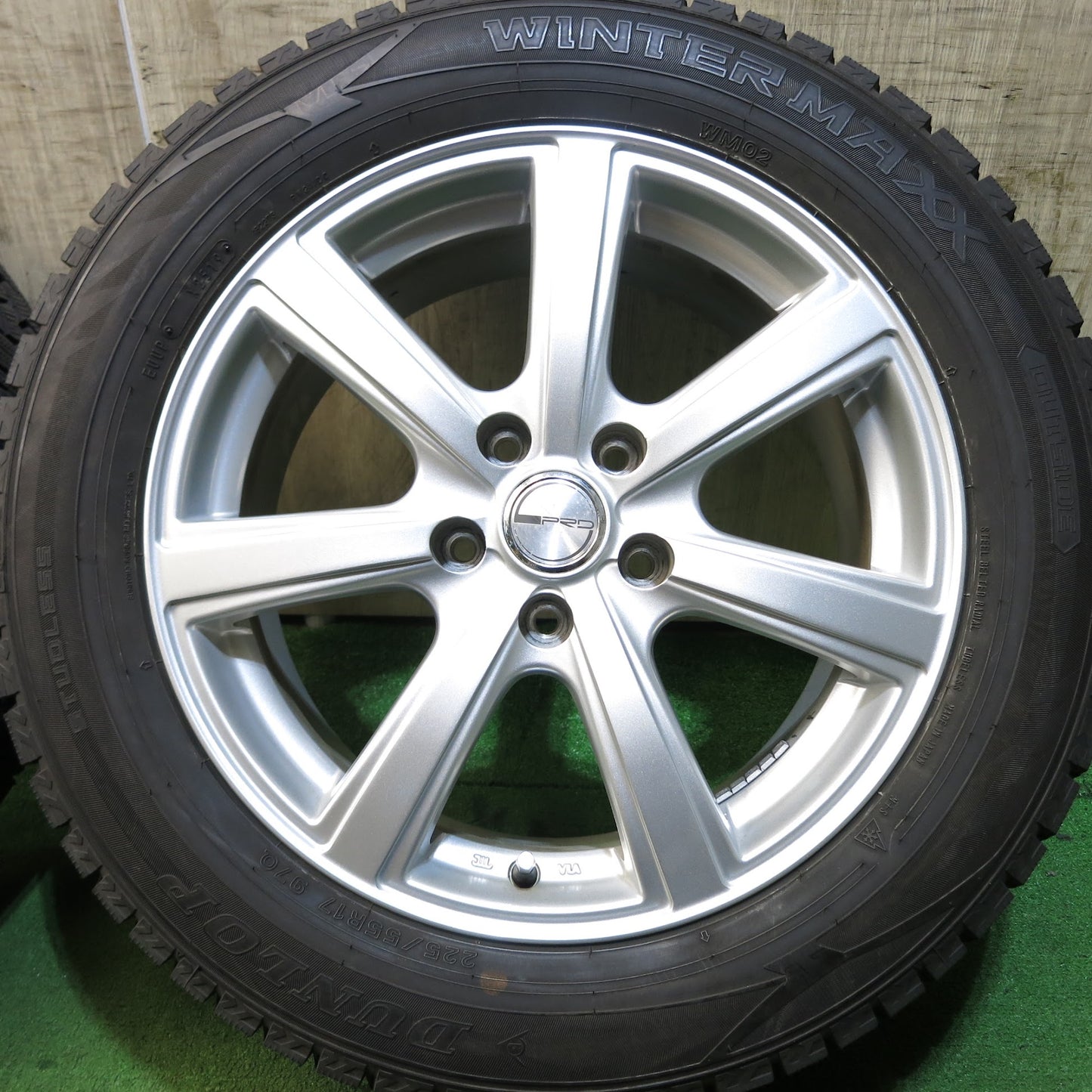 [送料無料]バリ溝！19年！キレイ！9.5分★スタッドレス 225/55R17 ダンロップ ウインターマックス WM02 PRD 社外 アルミ 17インチ PCD114.3/5H★3042815Hス