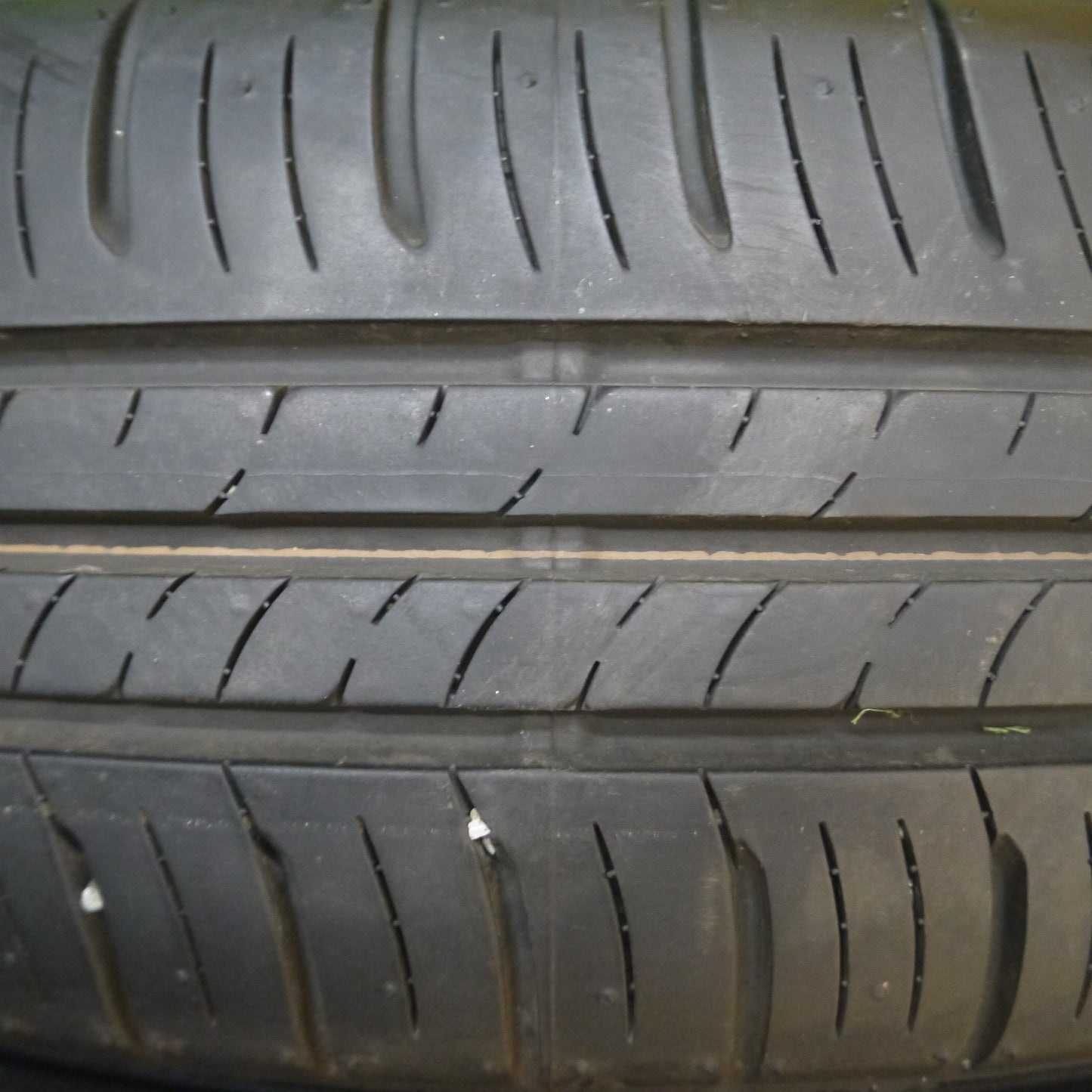 *送料無料*バリ溝！23年！ほぼ10分★165/60R15 ダンロップ エナセーブ EC300+ タイヤ 15インチ ハスラー ワゴンR ソリオ キャスト等★3121909Hノタ