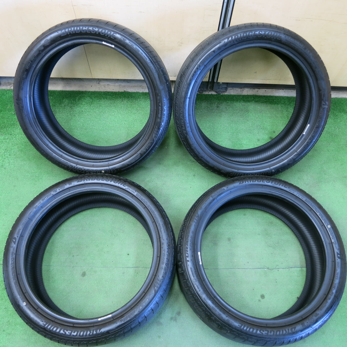*送料無料*4本価格！19年★225/40R18 ブリヂストン トランザ T005 RFT タイヤ 18インチ BMW ベンツ 等★3103002イノタ