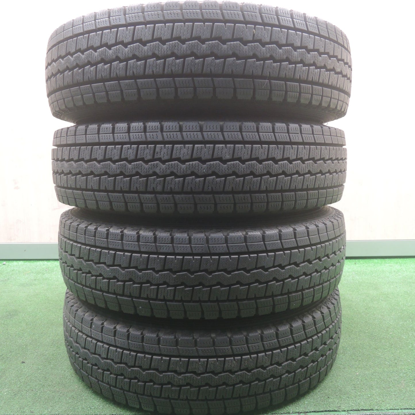 [送料無料]バリ溝！9.5分★スタッドレス 155/80R14 88/86N ダンロップ ウインターマックスSV01 スチール ホイール 14インチ PCD100 114.3/4H マルチ★3111814HAス