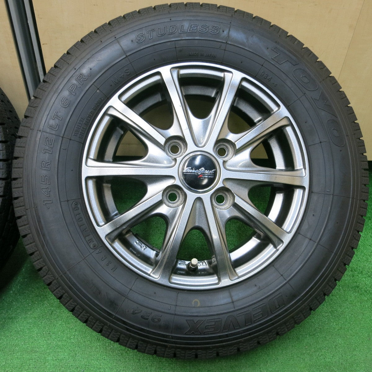 *送料無料* バリ溝！キレイ！ほぼ10分★スタッドレス 145R12 6PR トーヨー デルベックス 934 EuroSpeed MANARAY SPORT マナレイ PCD100/4H★4030608イス