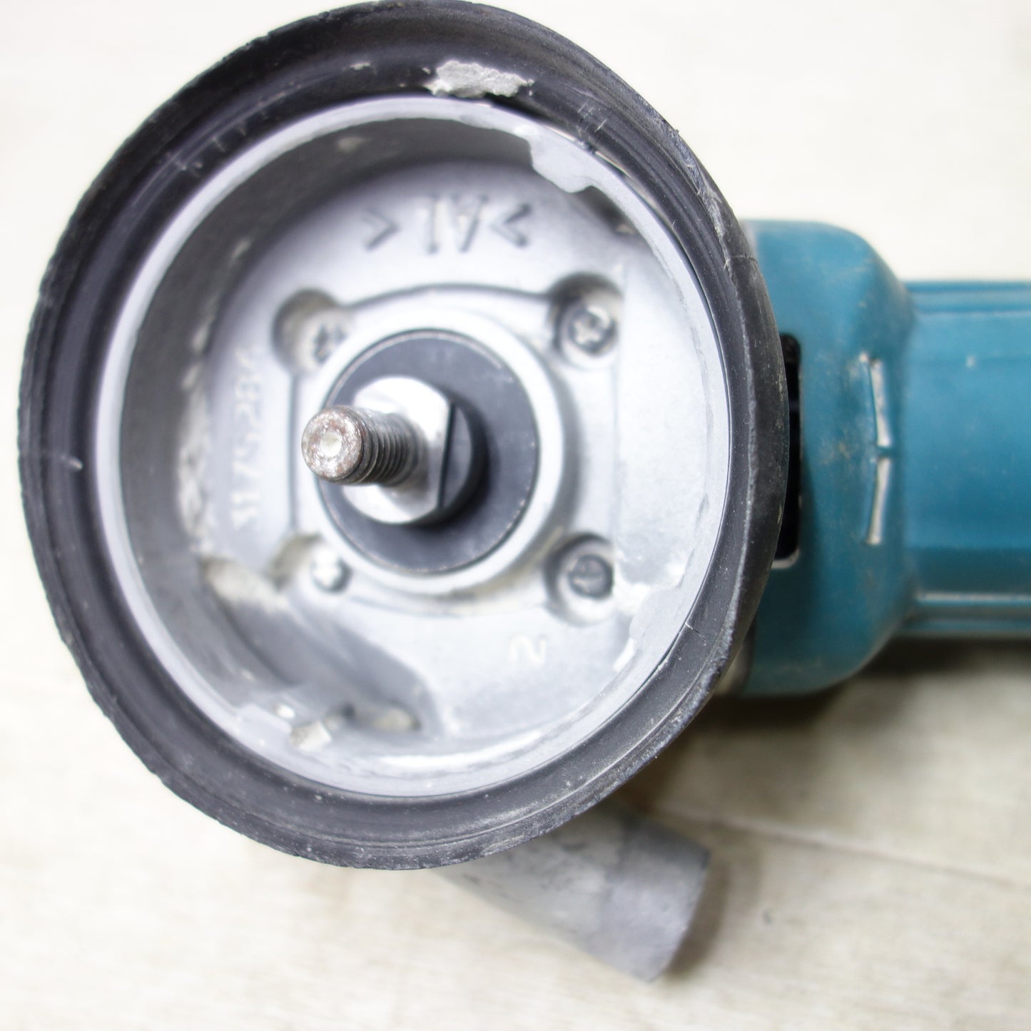 [送料無料] ◆makita マキタ 90mm コンクリートカンナ PC9003 かんな 電動工具 100V 50/60Hz◆