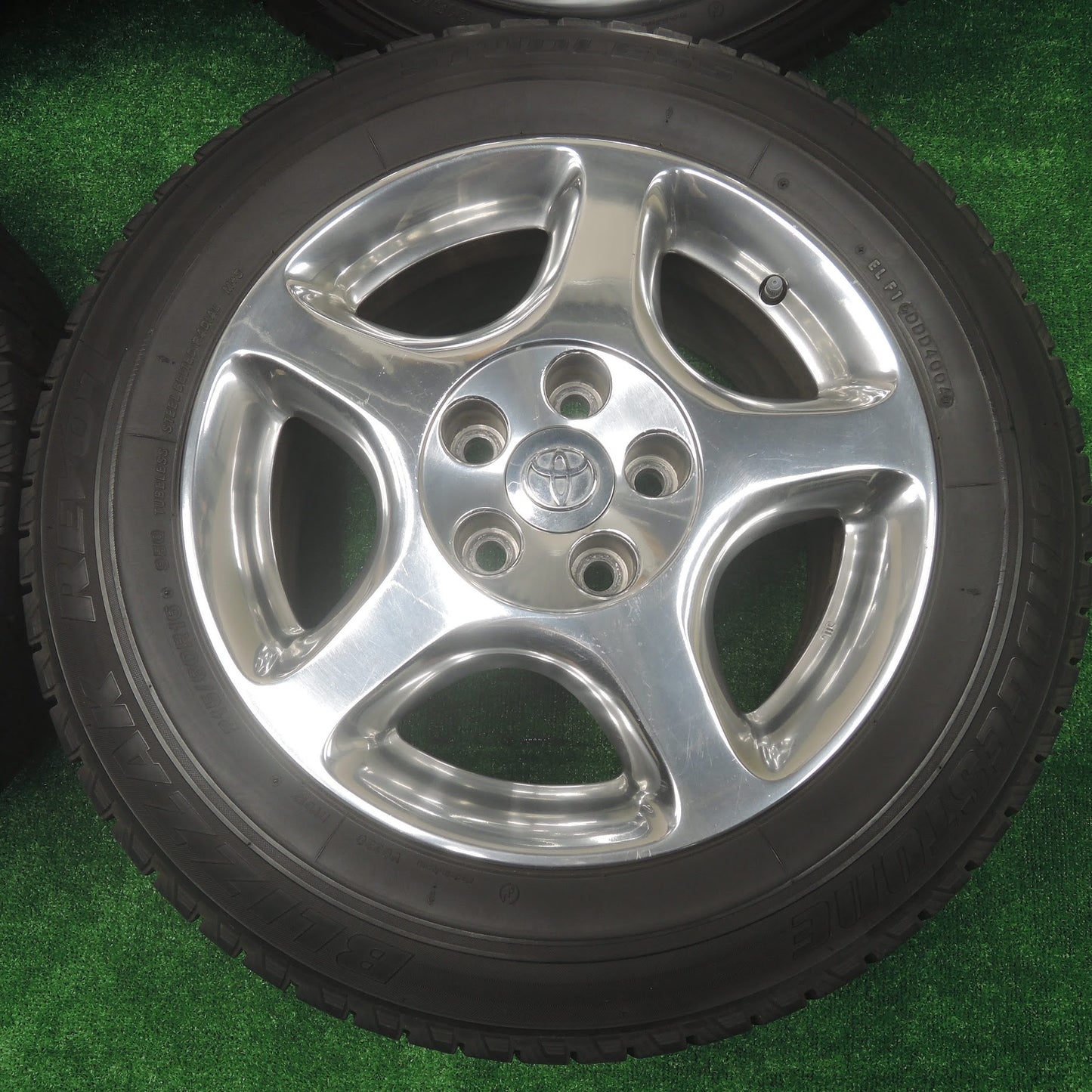 [送料無料]希少 キレイ★トヨタ アリスト 純正 メッキ 215/60R16 スタッドレス ブリヂストン ブリザック REVO1 16インチ PCD114.3/5H★3070302SYス