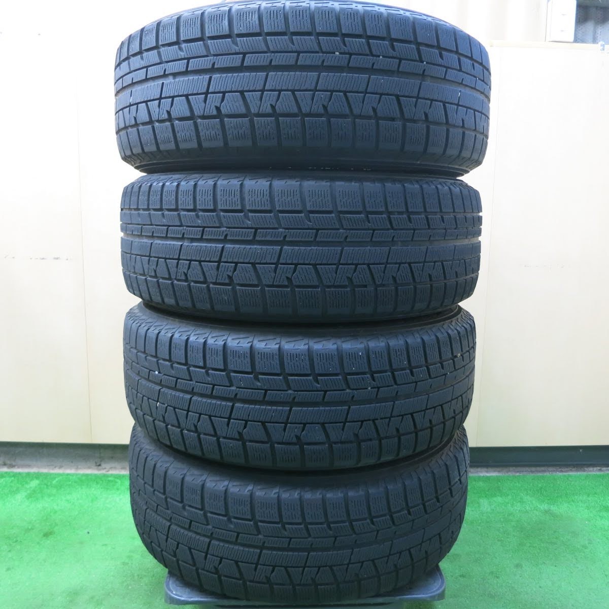[送料無料]キレイ★トヨタ マークX 純正 215/60R16 スタッドレス ヨコハマ アイスガード iG50 16インチ PCD114.3/5H★3061903イス