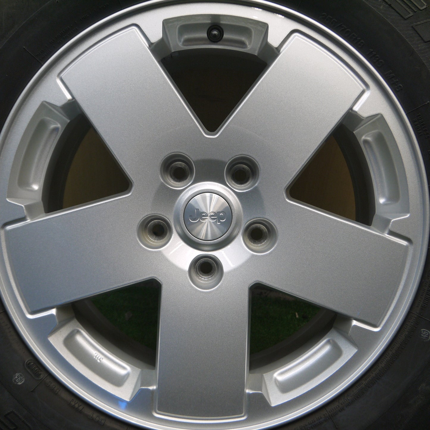*送料無料*新車外し★ジープ JK ラングラー 純正 255/70R18 ブリヂストン デューラー H/T 840 18インチ PCD127/5H★4011602Hノ