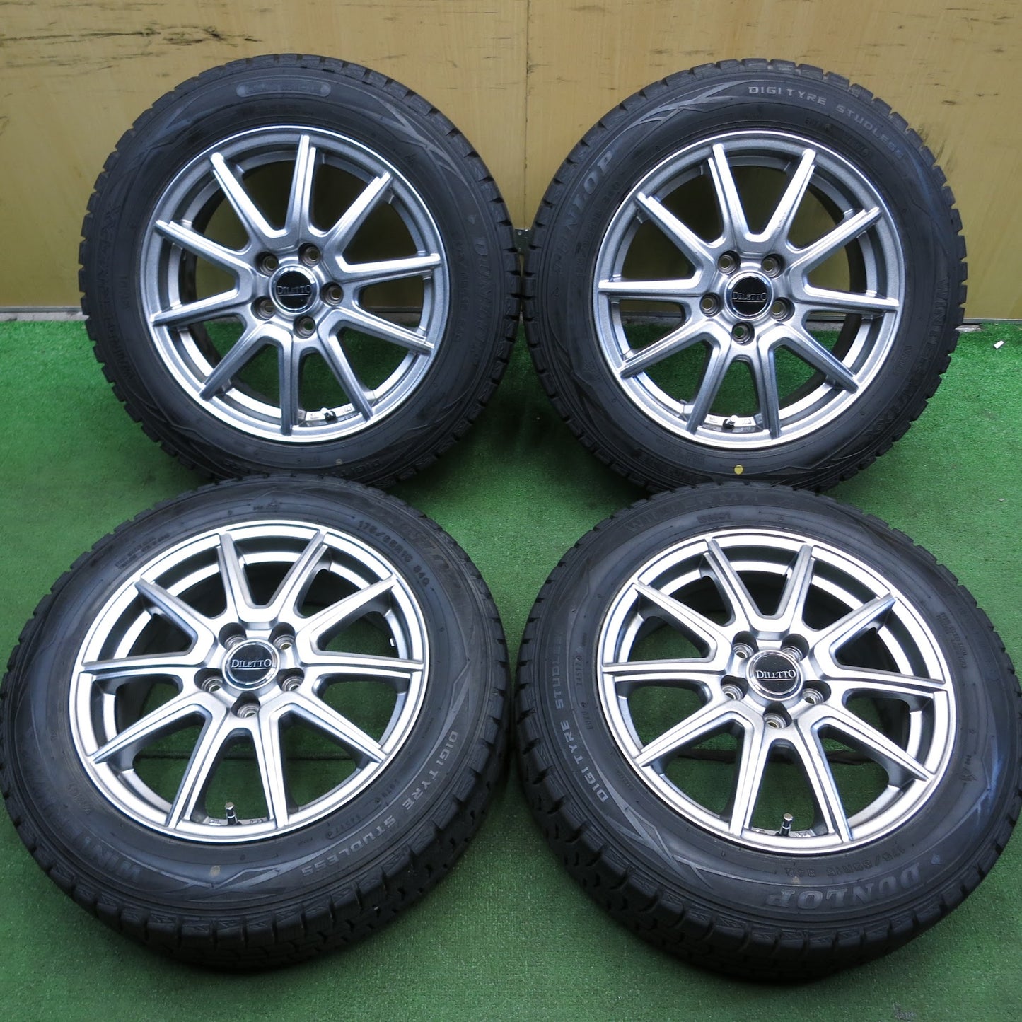 [送料無料]バリ溝！キレイ！9.5分★スタッドレス 175/65R15 ダンロップ ウインターマックス WM01 DILETTO ディレット 15インチ PCD100/5H★3061911Hス