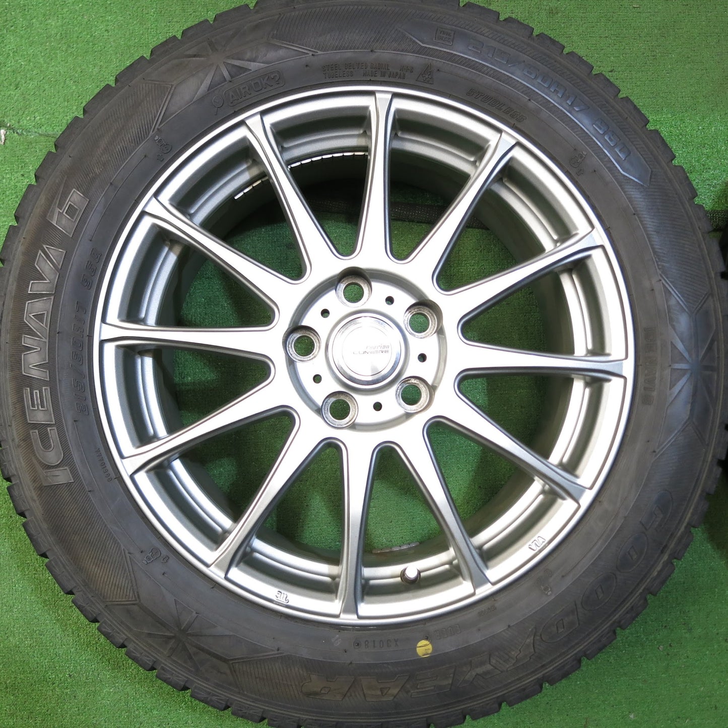 [送料無料]キレイ★スタッドレス 215/60R17 グッドイヤー アイスナビ6 ravrion LUMIERE ラブリオン 17インチ PCD114.3/5H★3061205Hス
