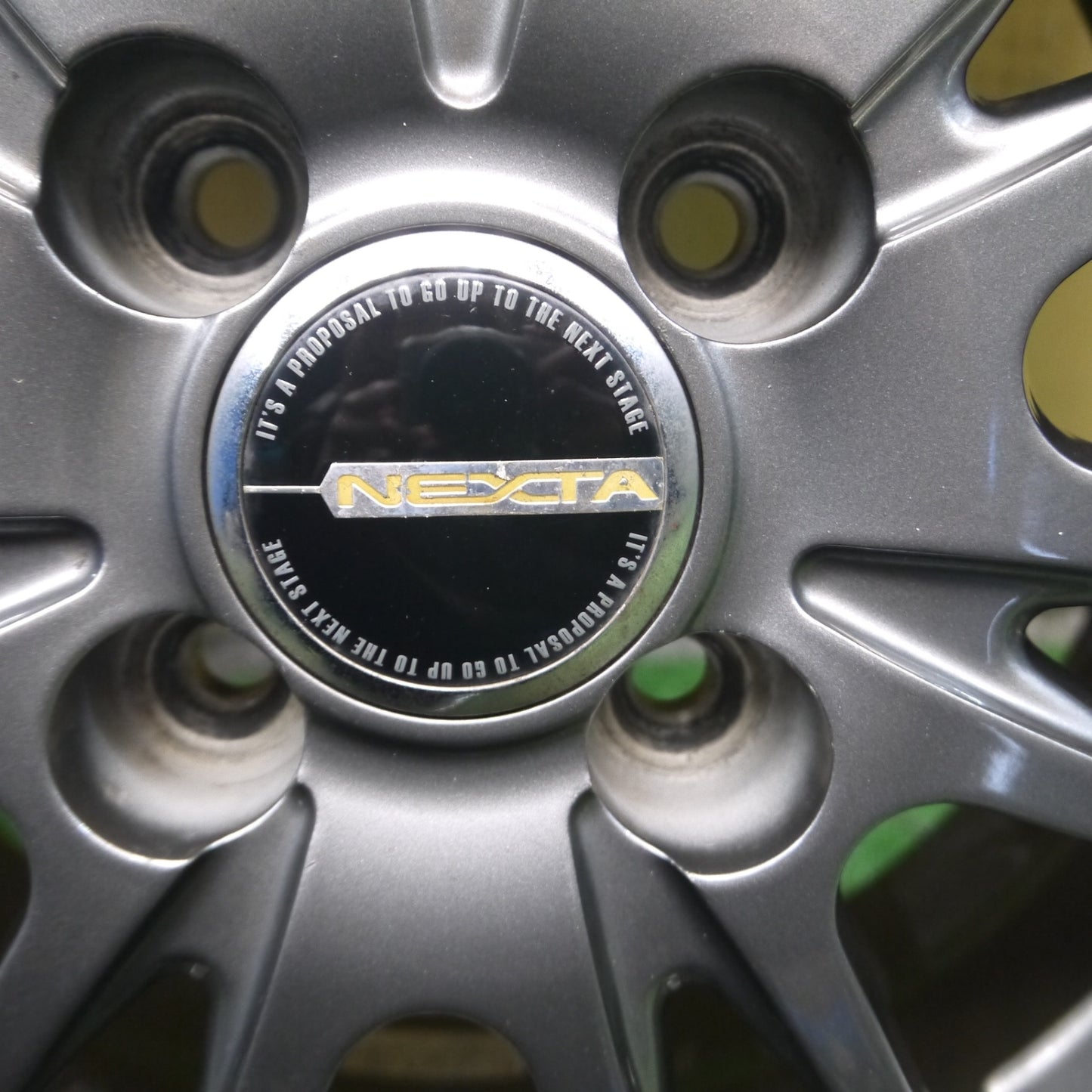 *送料無料*超バリ溝！キレイ！ほぼ10分★スタッドレス 185/70R14 アイスフロンテージ NEXTA ネクスタ 14インチ PCD100/4H★4013005Hス