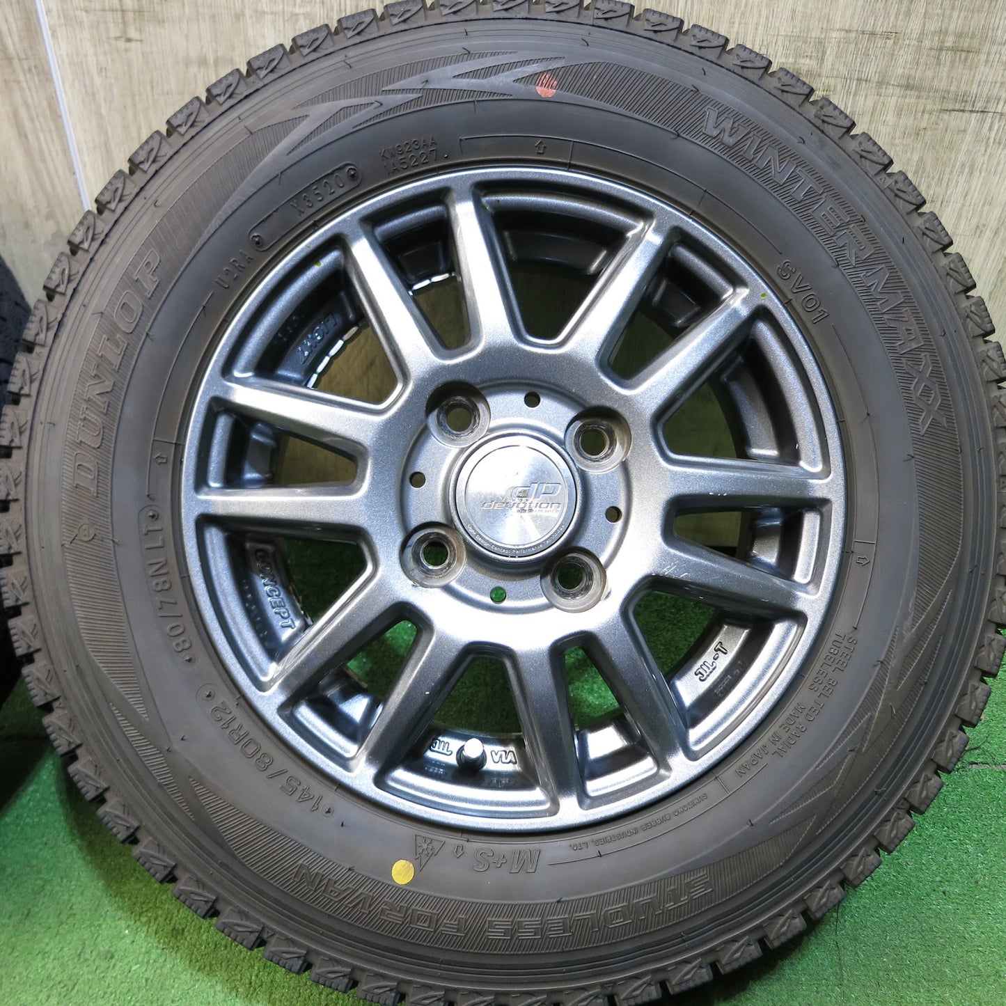[送料無料]バリ溝！20年！9.5分★スタッドレス 145/80R12 80/78N ダンロップ ウインターマックス SV01 dP devotion 共豊 デボーション PCD100/4H★3052612Hス