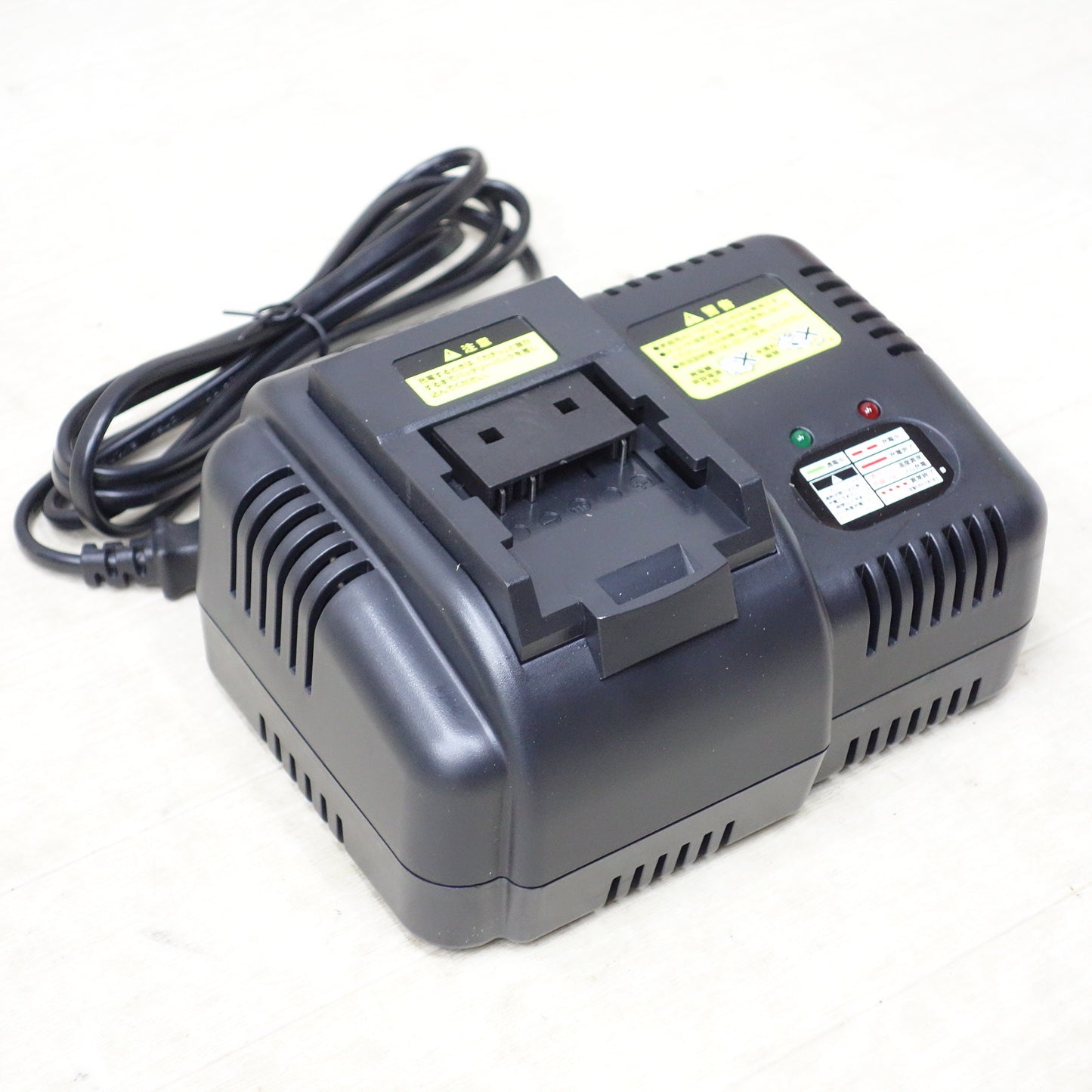 [送料無料] 美品◆高儀 EARTHMAN アースマン 18V 充電式インパクトレンチ IW-180LiB バッテリー 充電器付き 電動工具◆