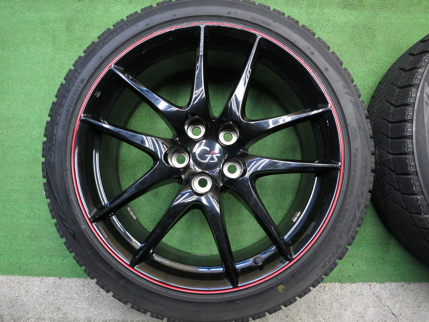 [送料無料]4本価格★トヨタ 130系 マークX G's 純正 235/40R19 スタッドレス ブリヂストン ブリザック VRX 19インチ PCD114.3/5H★2112204Hス