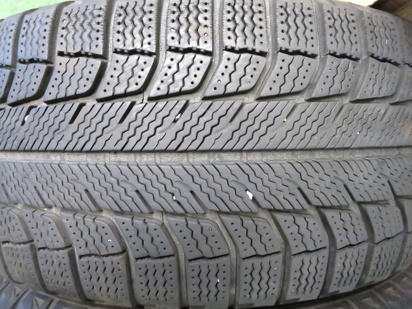 [送料無料]キレイ★ボルボ 純正 Cyrex セリックス 205/55R16 スタッドレス ミシュラン X-ICE XI2 16インチ PCD108/5H★3012009Hス