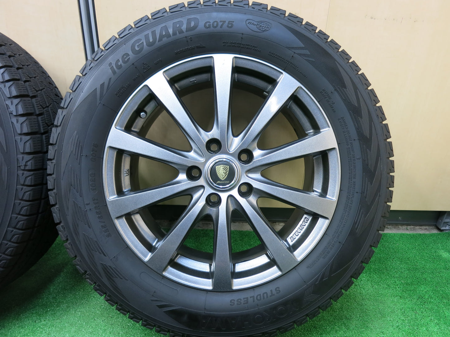 [送料無料]バリ溝！19年！綺麗！9.5分★スタッドレス 225/65R17 ヨコハマ アイスガード G075 MANARAY SPORT マナレイスポーツ 17インチ PCD114.3/5H★3011604ヒス