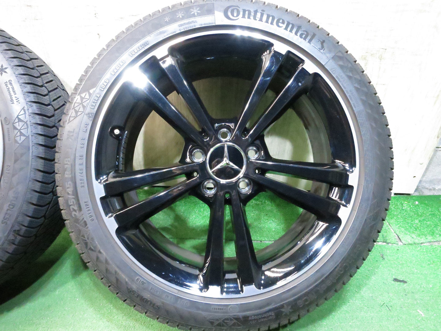 [送料無料]バリ溝！19年！キレイ！9.5分以上★ベンツ Aクラス W177 純正 225/45R18 スタッドレス コンチネンタル ノースコンタクト NC6 PCD112/5H★3022406Hス