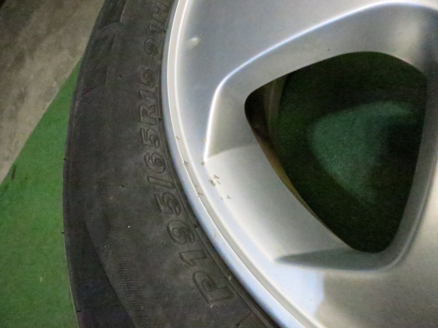 [送料無料]4本価格★日産 セレナ 純正 195/65R15 ネクセン CP672 15インチ PCD114.3/5H★3030802Hノ