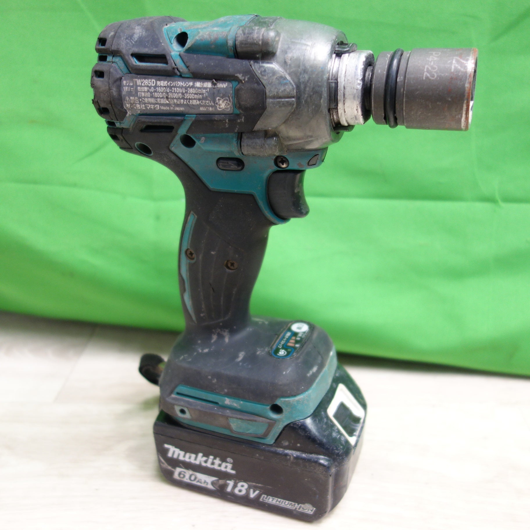 送料無料] ☆マキタ 充電式 インパクトレンチ TW285D 電動 工具 makita