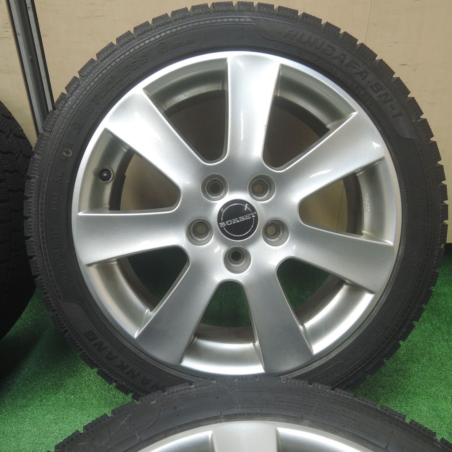 [送料無料] バリ溝！キレイ！9分★ワーゲン 等 BORBET 225/45R17 スタッドレス ナンカン RUNSAFA SN-1 ボルベット PCD112/5H★3113005SYス