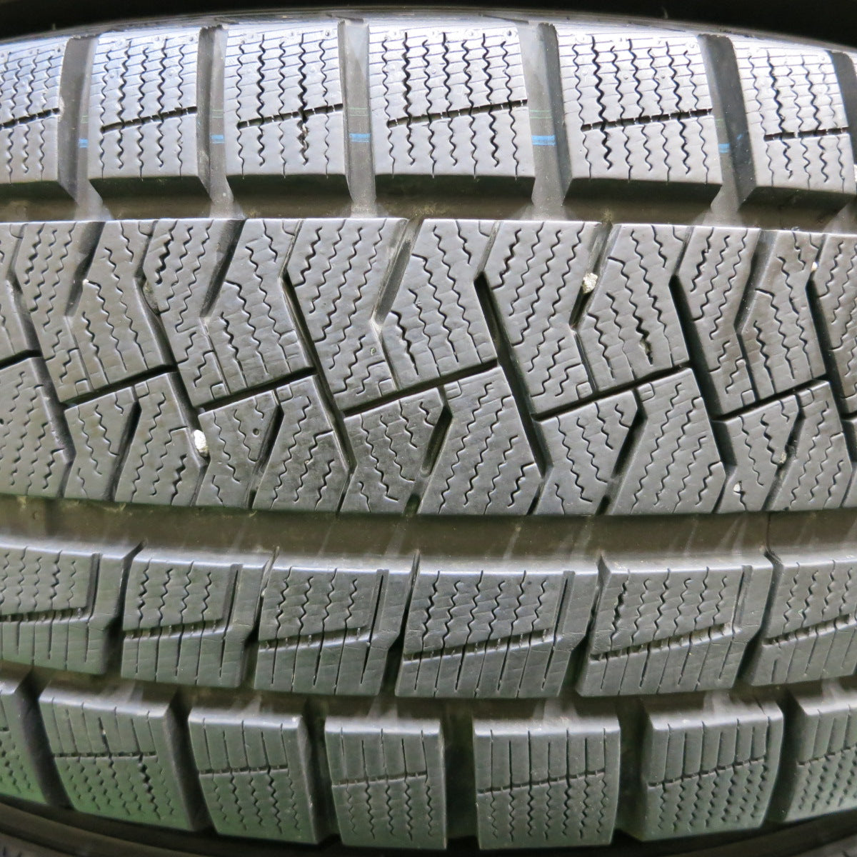 *送料無料*バリ溝！綺麗！9.5分以上★スタッドレス 225/65R17 ピレリ アイスアシンメトリコ プラス SMACK ENKEI スマック エンケイ PCD114.3/5H★4010413イス