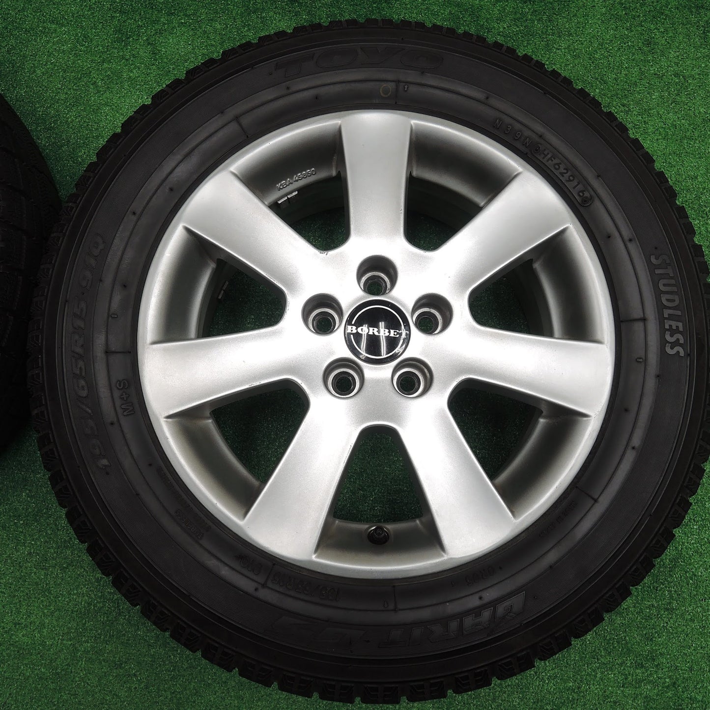 [送料無料]バリ溝！8.5分★スタッドレス BORBET 195/65R15 トーヨー ガリット G5 ボルベット 15インチ PCD100/5H★3072406IHス