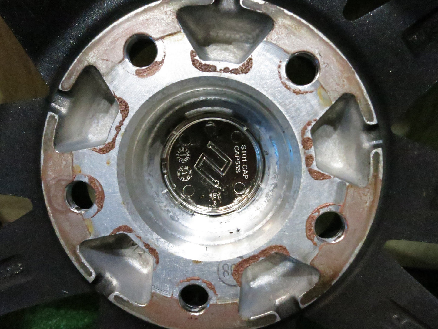 [送料無料]バリ溝！19年！キレイ！9.5分★スタッドレス 215/60R16 ヨコハマ アイスガード iG50 プラス SEIN ザイン 16インチ PCD114.3/5H★3011101Hス