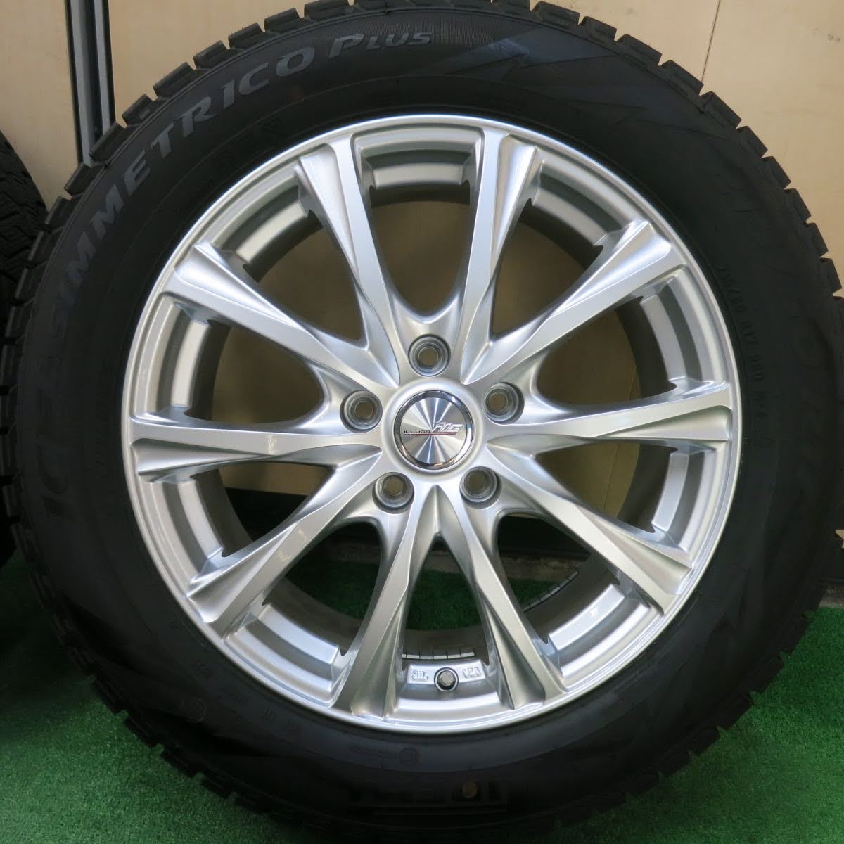 [送料無料]バリ溝！21年！キレイ！ほぼ10分★スタッドレス 215/60R17 ピレリ アイスアシンメトリコ プラス ILLUGA weds 17インチ PCD114.3/5H★3060307ヒス