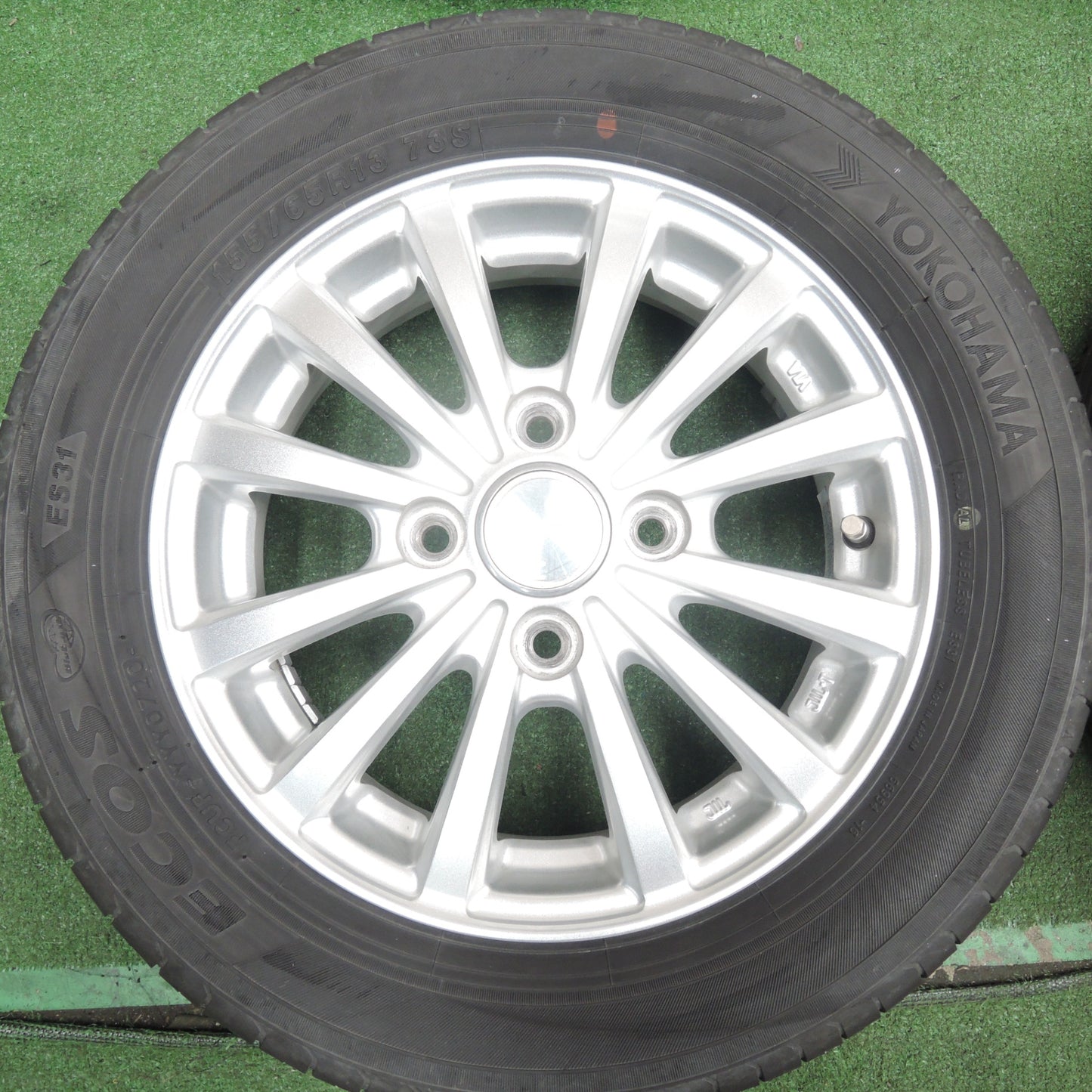 *送料無料* バリ溝！20年！キレイ！8.5分★155/65R13 ヨコハマ エコス ES31 WEZEN 13インチ PCD100/4H★4022307HAノ