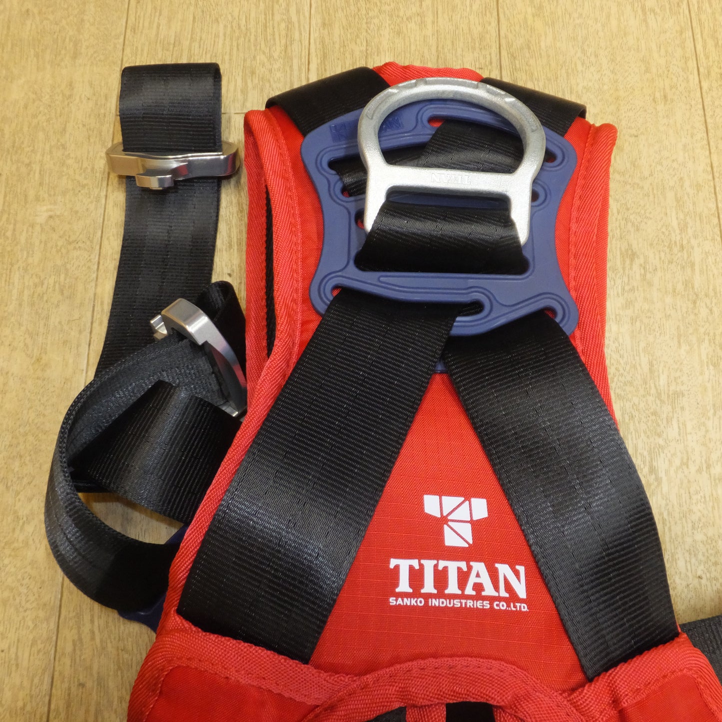[送料無料]未使用★サンコー TITAN PANGAEA フルハーネスCANYON-WMLTD-BLSC型 Size M　使用可能な質量 100kg以下★
