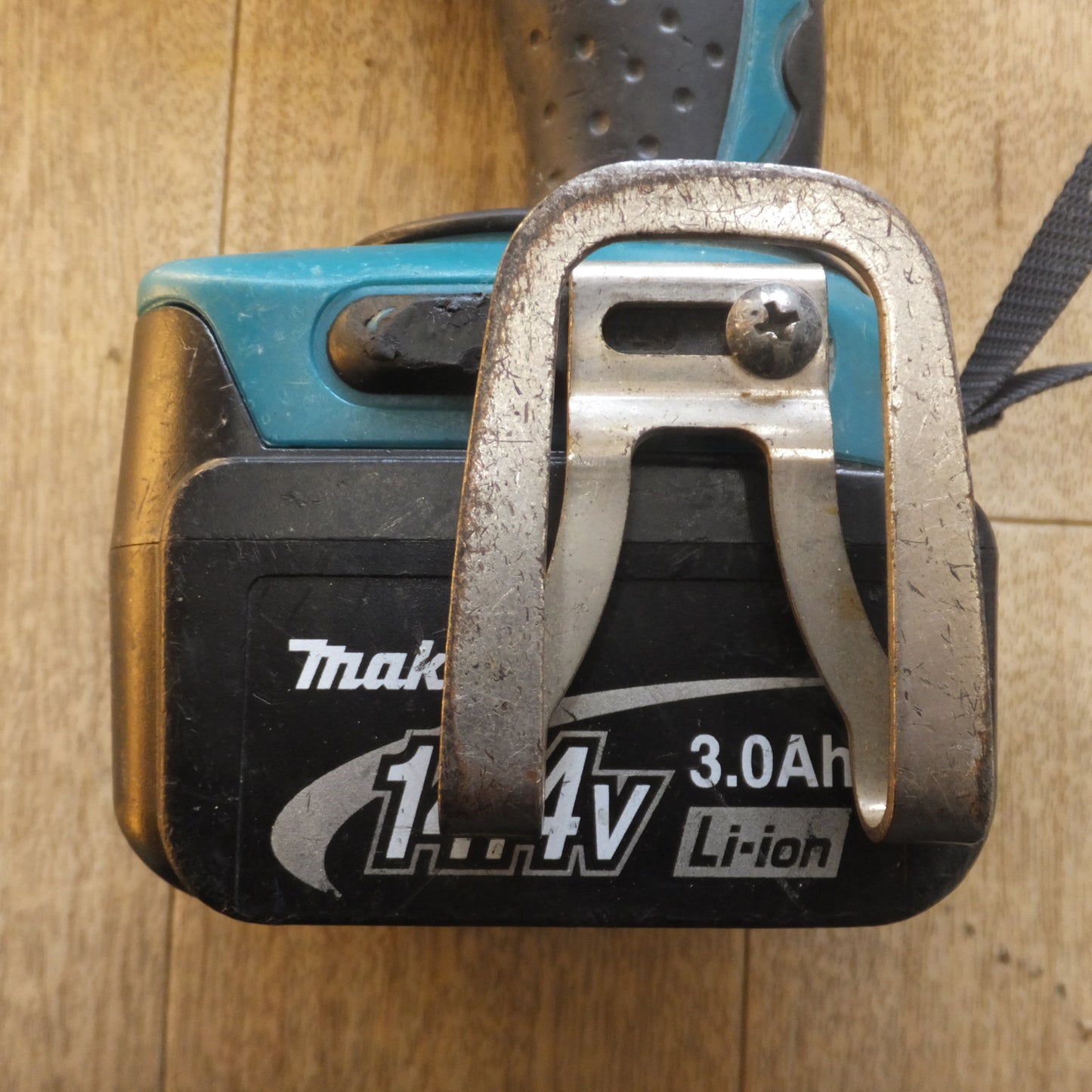 [送料無料]★マキタ makita 充電式ドライバドリル DF440D　バッテリ BL1430　充電器 DC18RC T　セット★