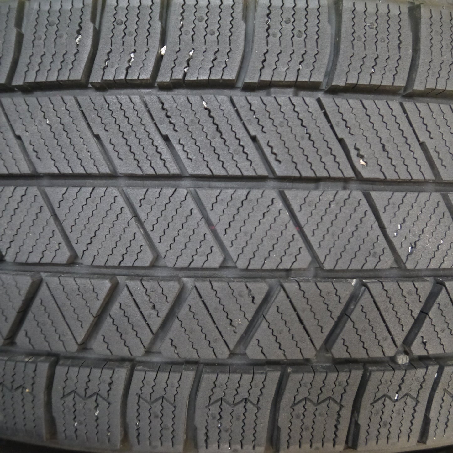 *送料無料*バリ溝！21年！キレイ！ほぼ10分★スタッドレス 195/60R17 ブリヂストン ブリザック VRX3 BALMINUM バルミナ 17インチ PCD100/4H★3102703Hス