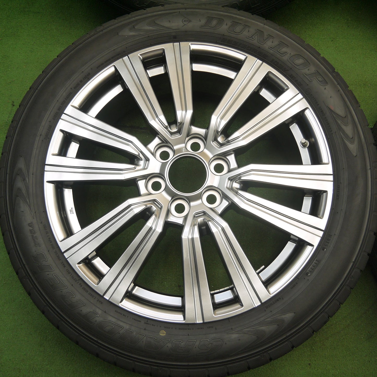 [送料無料]新車外し！22年★レクサス LX600 EXECUTIVE 純正 BBS製 TY035 265/50R22 ダンロップ グラントレック PT5A 22インチ PCD139.7/6H★3061405クノ