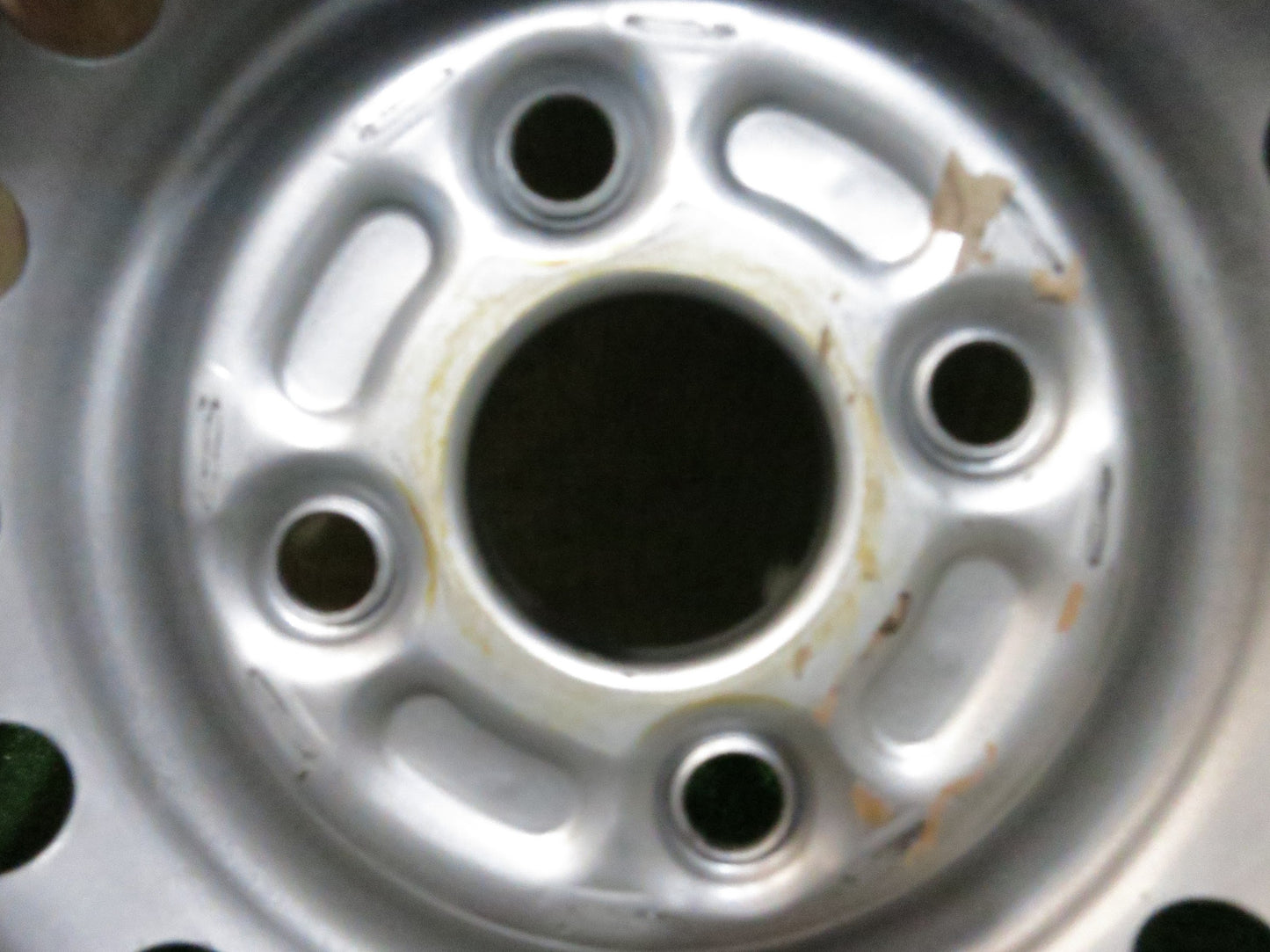 [送料無料]バリ溝！20年！キレイ！9.5分★スタッドレス 145R12 6PR ブリヂストン ブリザック VL1 スチール ホイール PCD100/4H★3022202Hス