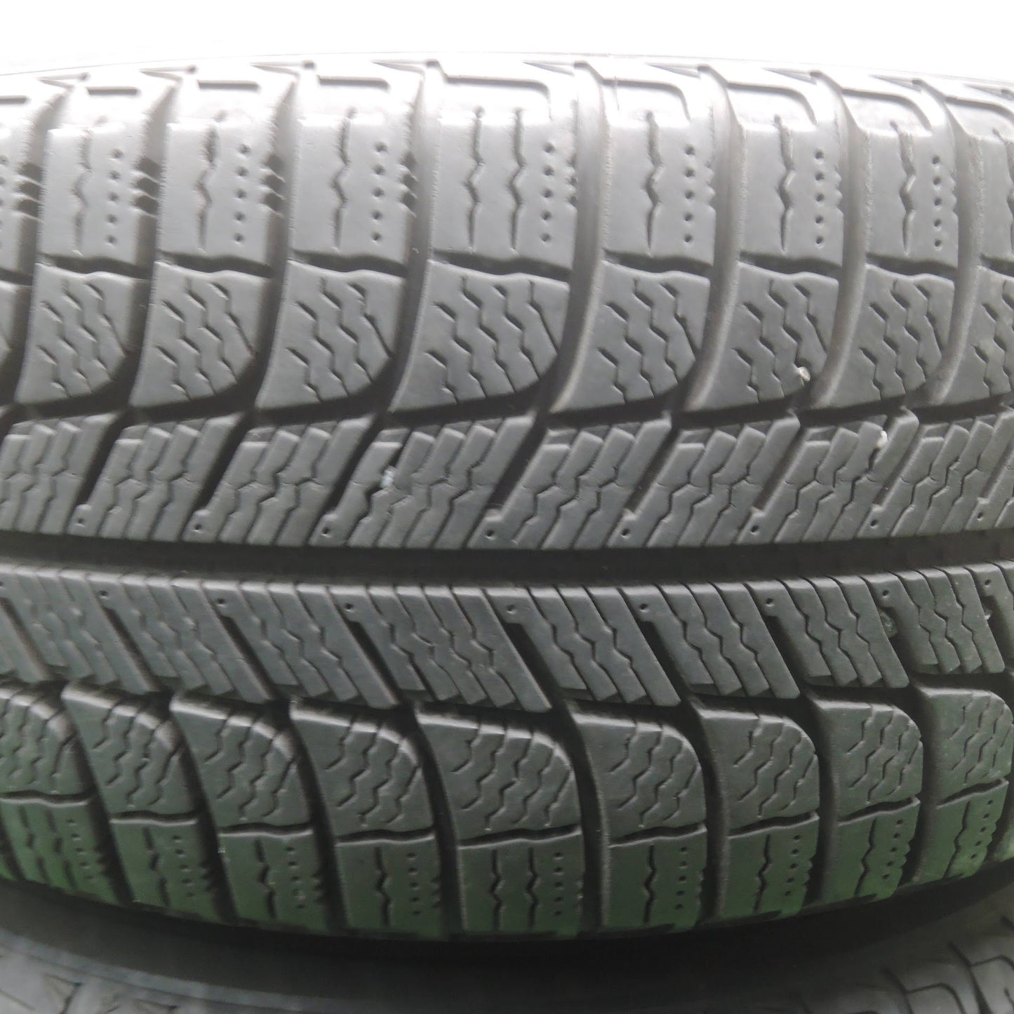 [送料無料]バリ溝！9分★BMW 等 205/60R16 スタッドレス MAK ミシュラン X-ICE XI3 16インチ PCD120/5H★3091401SYス