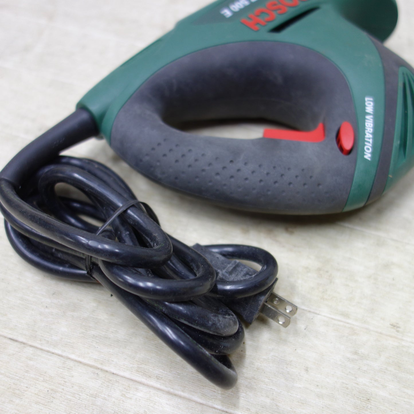 [送料無料] ◆BOSCH ボッシュ 電気のこぎり PFZ500E レシプロソー 切断機 電動工具 100V◆