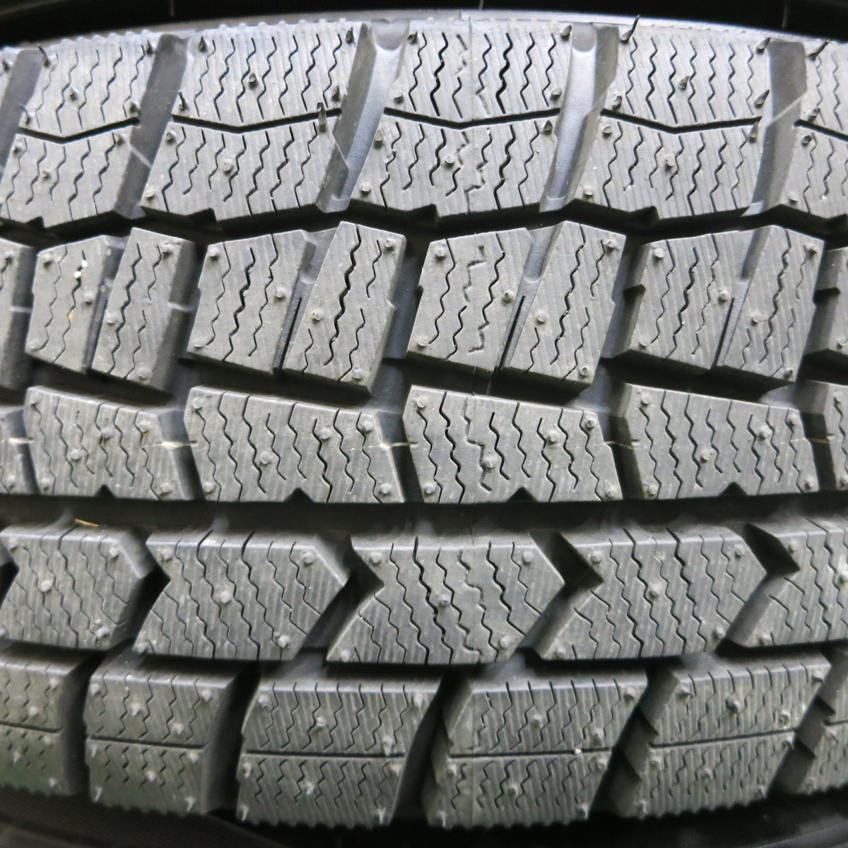 *送料無料*超バリ溝！23年！キレイ！ほぼ10分★スタッドレス 175/65R15 ダンロップ ウインターマックス WM02 SIBILLA NEXT GS-5 15インチ PCD100/4H★4010310イス