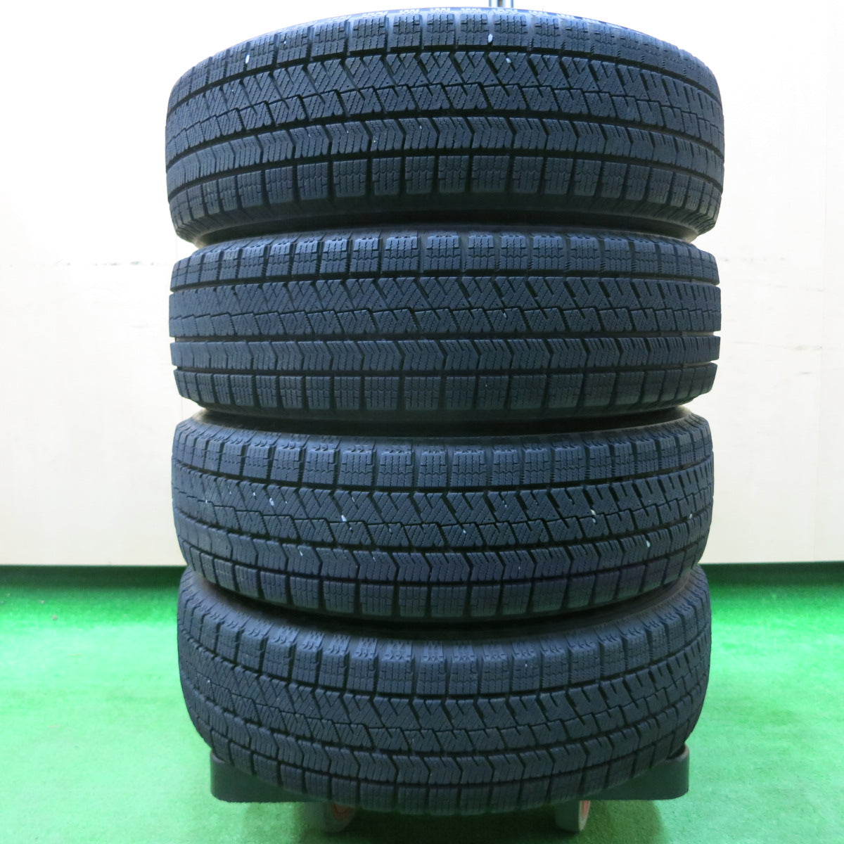 *送料無料*バリ溝！21年！キレイ！8.5分★スタッドレス 155/65R14 ブリヂストン ブリザック VRX2 EuroSpeed MANARAY SPORT 14インチ PCD100/4H★3121904イス
