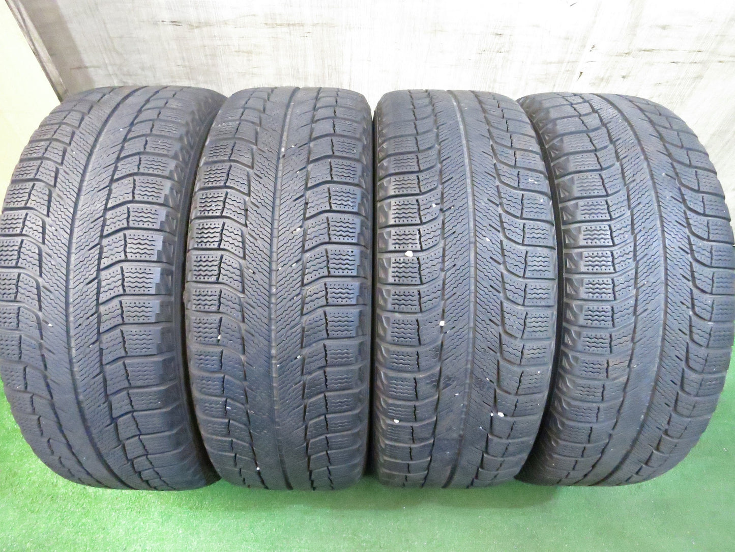 [送料無料]キレイ★ボルボ 純正 Cyrex セリックス 205/55R16 スタッドレス ミシュラン X-ICE XI2 16インチ PCD108/5H★3012009Hス