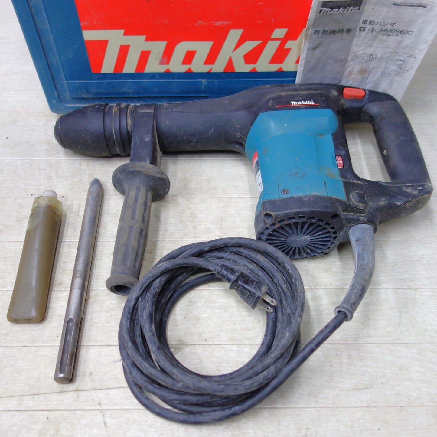 [送料無料] ◆makita マキタ 電動ハンマ HM0860C ハツリ 電動工具 100V◆