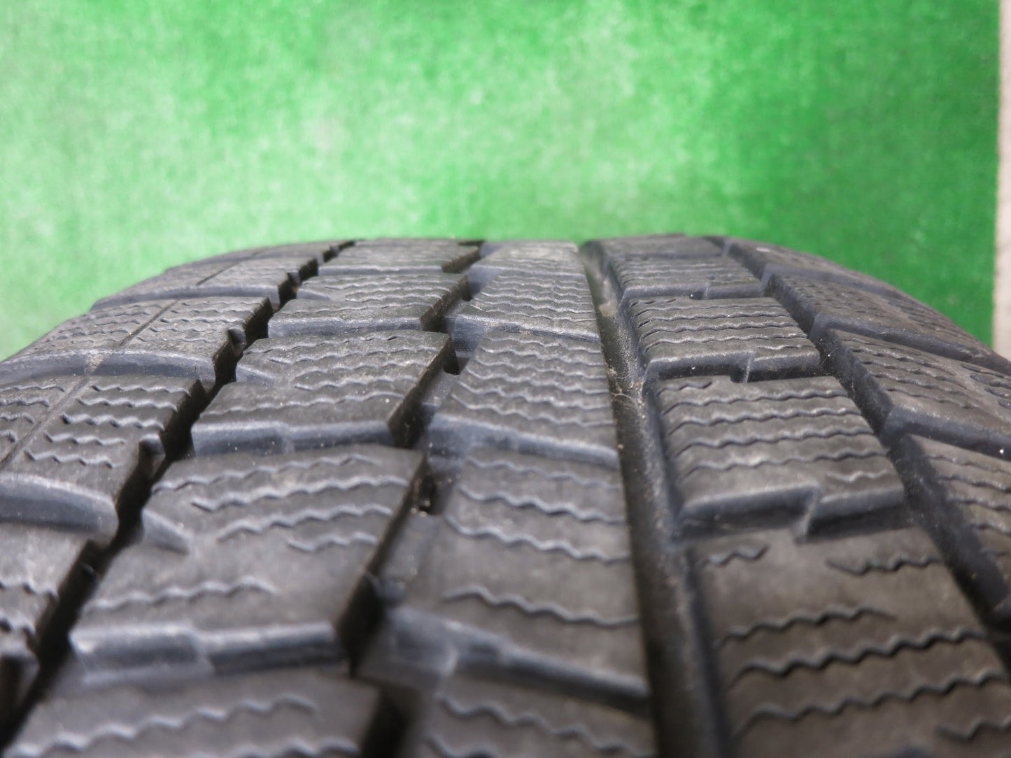 [送料無料]バリ溝！9分★レクサス GS430 純正 225/40R18 スタッドレス ダンロップ ウインターマックス WM01 18インチ PCD114.3/5H★3030408ヒス
