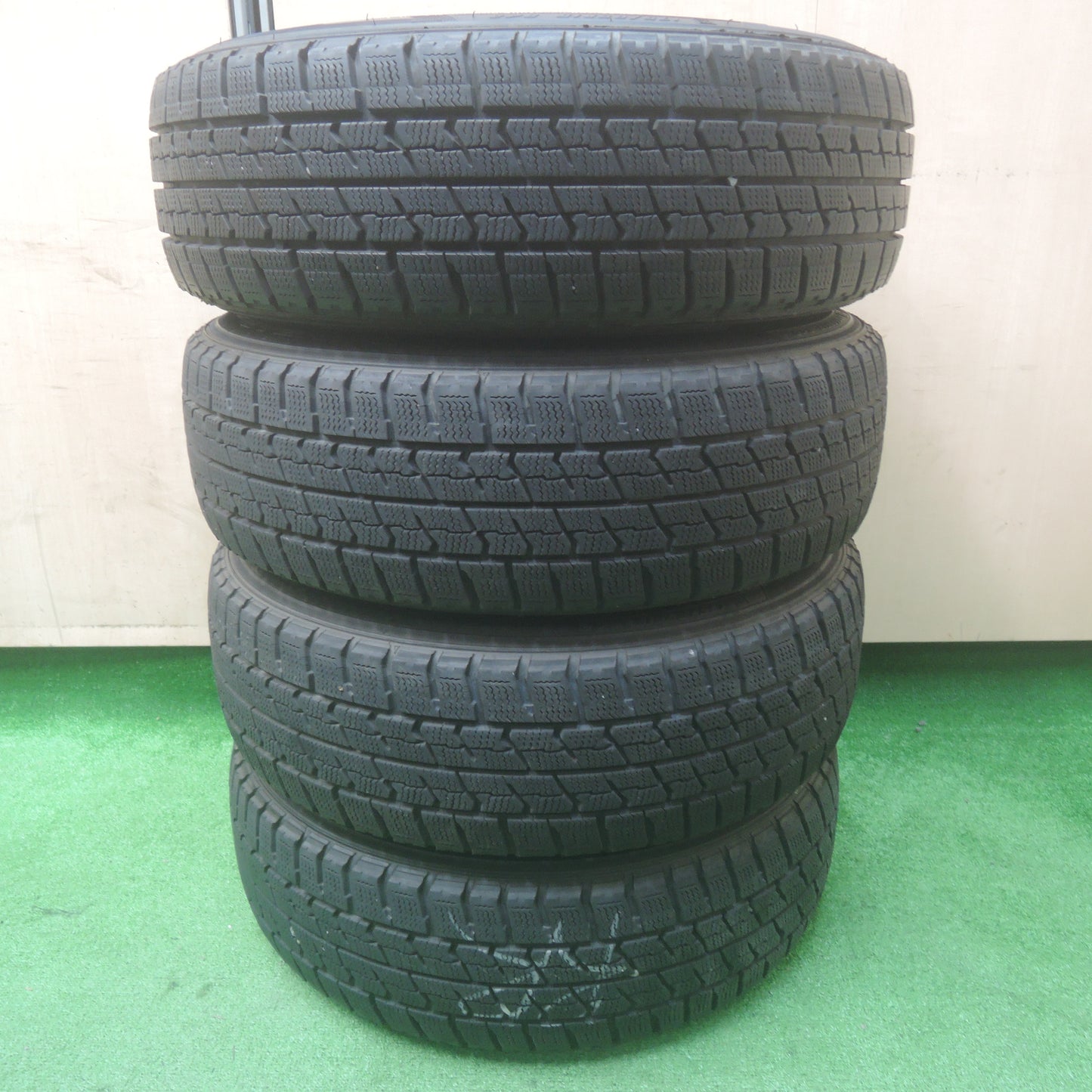 *送料無料*バリ溝！キレイ！9分★RACING DYNAMICS 175/65R15 スタッドレス グッドイヤー アイスナビ ZEA2 レーシングダイナミクス 15インチ PCD100/4H★3120606SYス