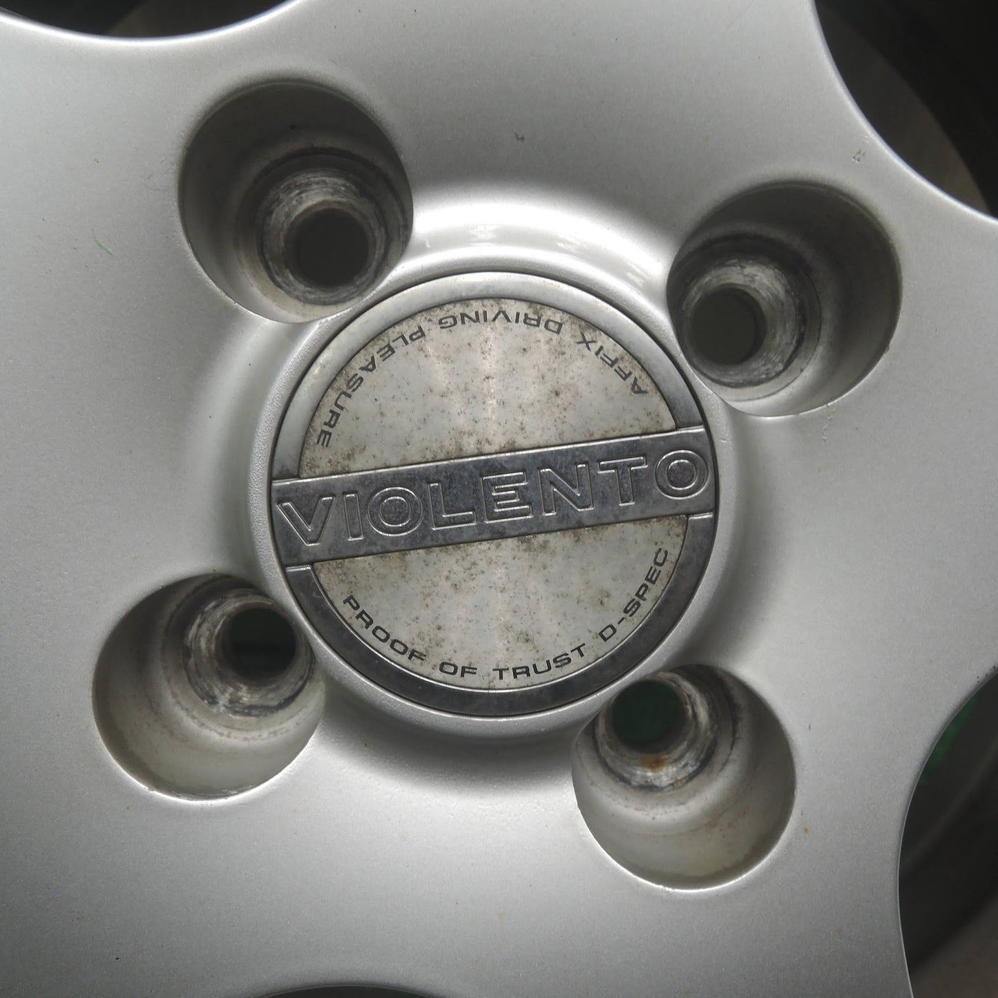 [送料無料]バリ溝！キレイ！9.5分★スタッドレス 185/70R14 ダンロップ ウインターマックス WM01 VIOLENTO ヴィオレント 14インチ PCD100/4H★3072708SYス